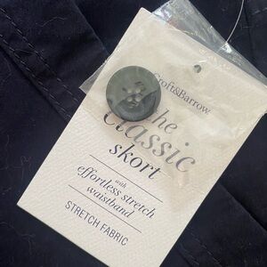 Brand New with Tags.  Woman’s Size 16 skort stretch from Kohls